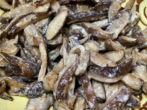 椎茸のマヨネーズ炒め
